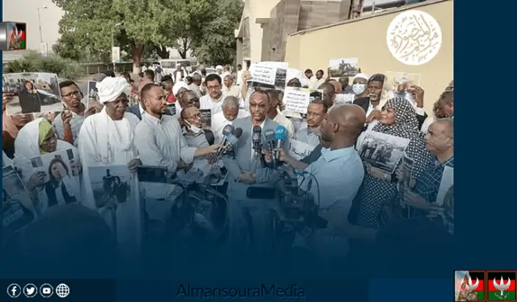 الوقفة الإحتجاجية أمام مكتب قناة الجزيرة بالخرطوم تنديداً باغتيال الصحفية شيرين أبو عاقلة