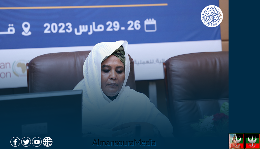 الدكتورة مريم الصادق المهدي في الجلسة الإفتتاحية لورشة الإصلاح الأمني والعسكري